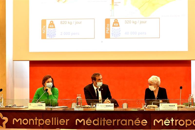 Photo conférence de presse ZFE.jpg