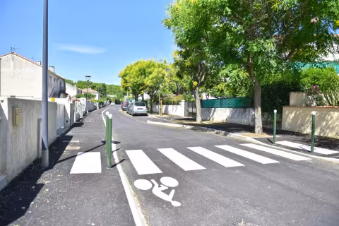 A Lavérune, la rue du Stade réaménagée et un nouveau terrain de tambourin seront inaugurés ce samedi 9 juillet