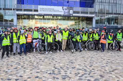 Semaine des olympiades, balade à vélo jusqu'à la mer pour les jeunes du collège Arthur RIMBAUD - Retour en images