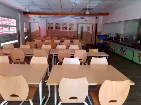 Le self de l'école Blaise Pascal inauguré Crédit photo : Frédéric Damerdji - Ville de Montpellier