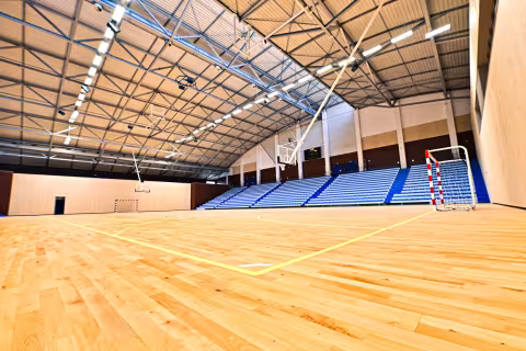 Le Palais des Sports Pierre de Coubertin, quartier Hauts de Massane, inauguré
