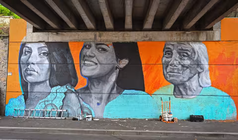 deux fresques murales pour embellir le pont de l’avenue de la Liberté à Figuerolles