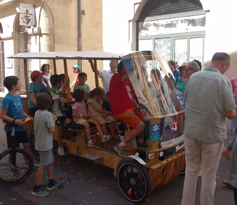 Lancement du vélo-bus électrique, une solution innovante pour les écoliers du centre-ville de Montpellier